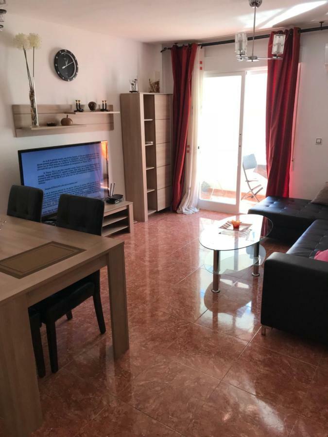 Appartement Avec Piscine 圣维森特德尔拉斯佩奇 外观 照片